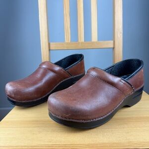 Dansko Classic Brown Leather Clogs size 41